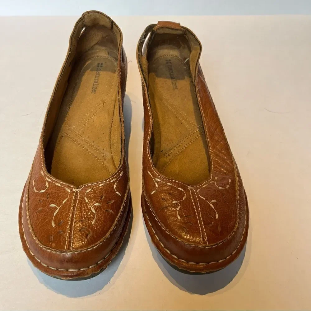 Naturalizer Women's Loafers Shelton Brown Embroidered Leather Size 10M